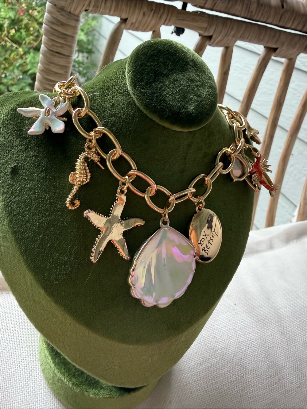 Betsy Johnson Gold Sea Life Charm Necklace w/ Iridescent Shell and Red Starfish - Picture 9 of 10